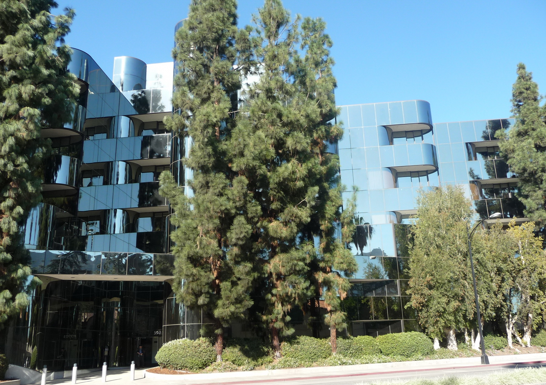 Warner Bros. Office Building (2)